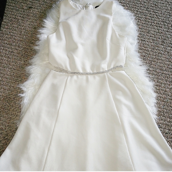 Topshop Dresses & Skirts - TOPSHOP White Sleeveless Cutout Party Dress